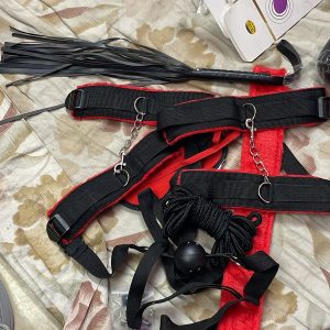 BDSM KIT  (WHITE BOX)